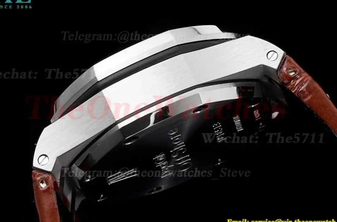 Royal Oak Offshore 42mm SS LE White Wht APF A7750