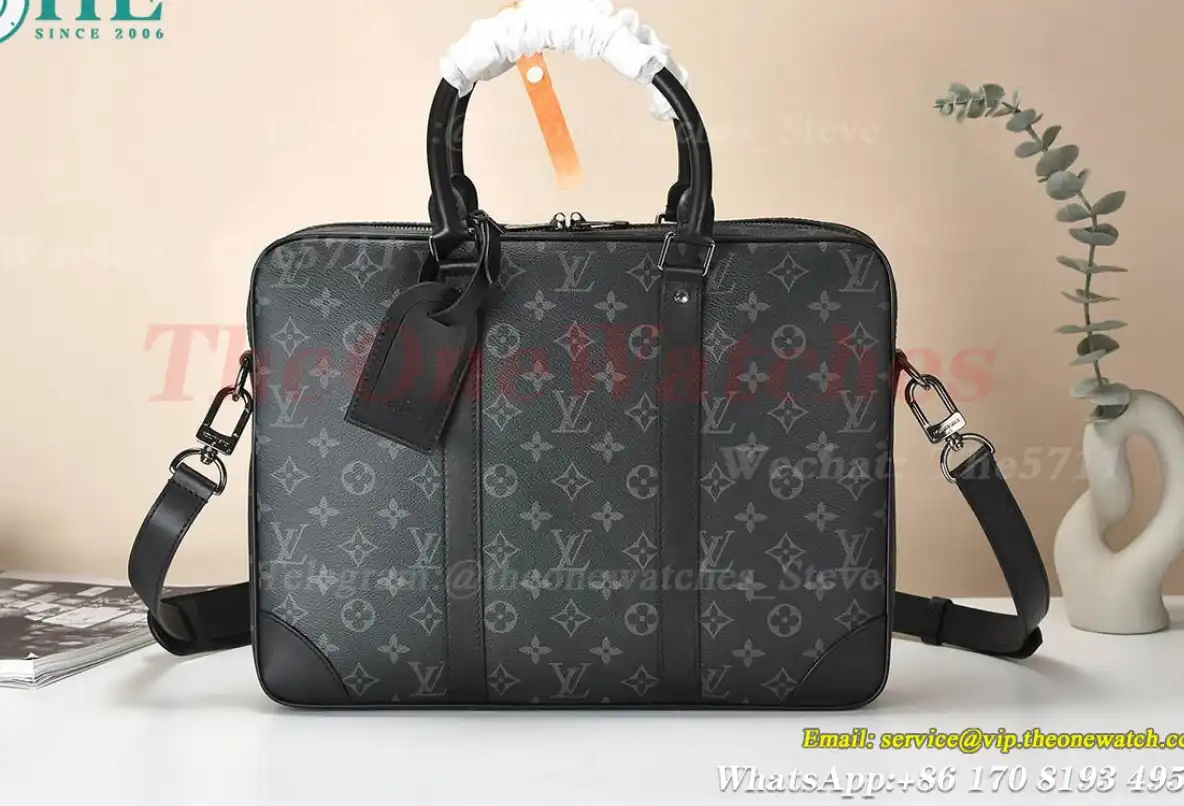 Louis Vuitton - Porte-Documents Voyage PM M46457