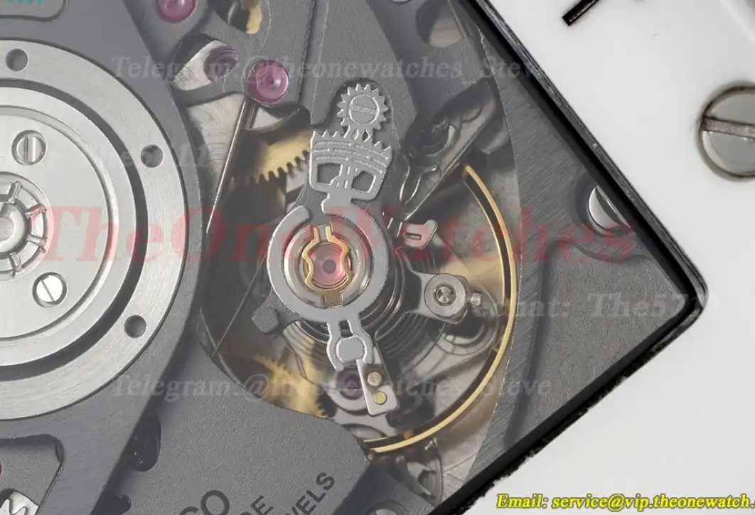 Square Bang Unico 42mm White Cer RU Skeleton Dial BBF HUB1280A