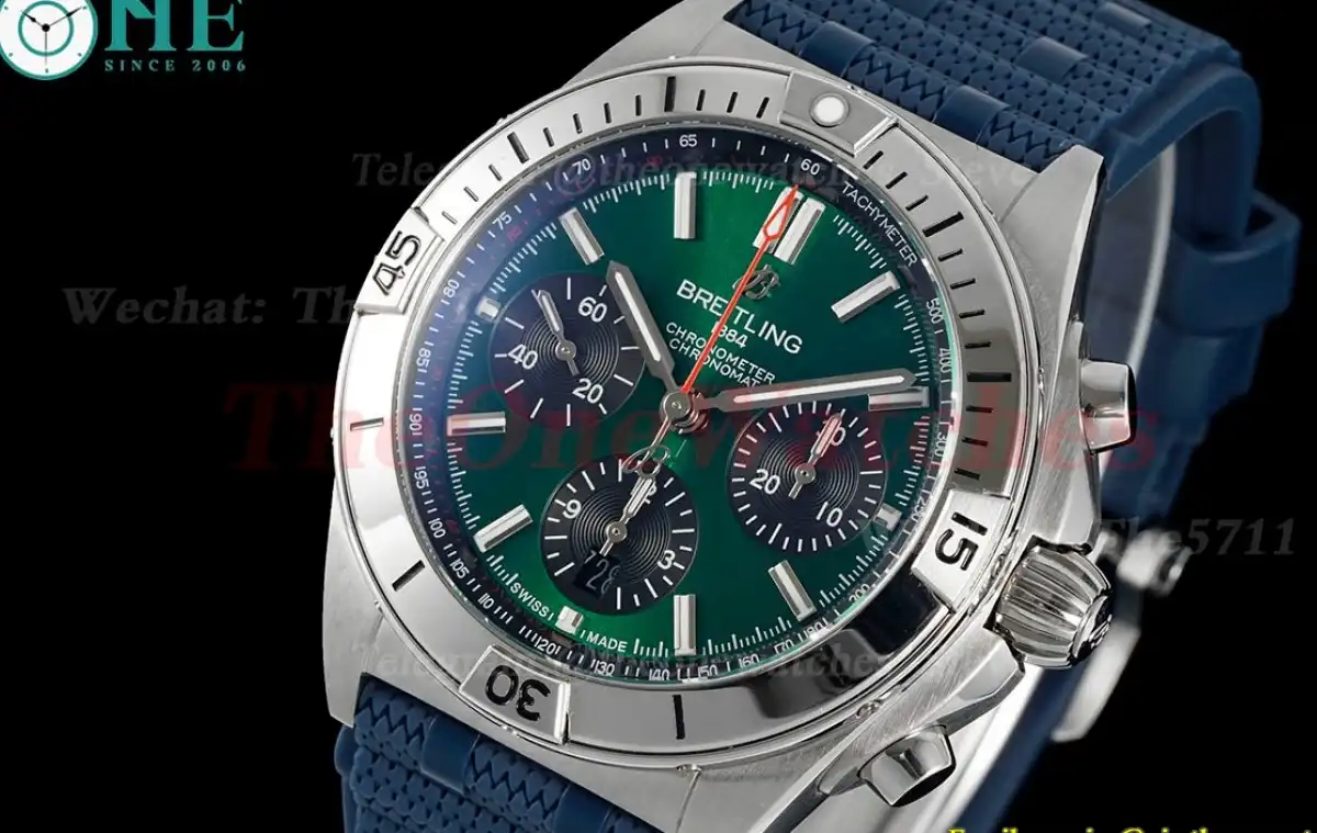 Chronomat B01 42MM Green Dial on Rouleaux Rubber Strap TF A7750