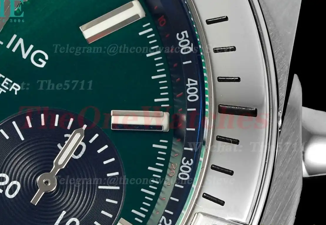 Chronomat B01 42MM Green Dial on Rouleaux Rubber Strap TF A7750