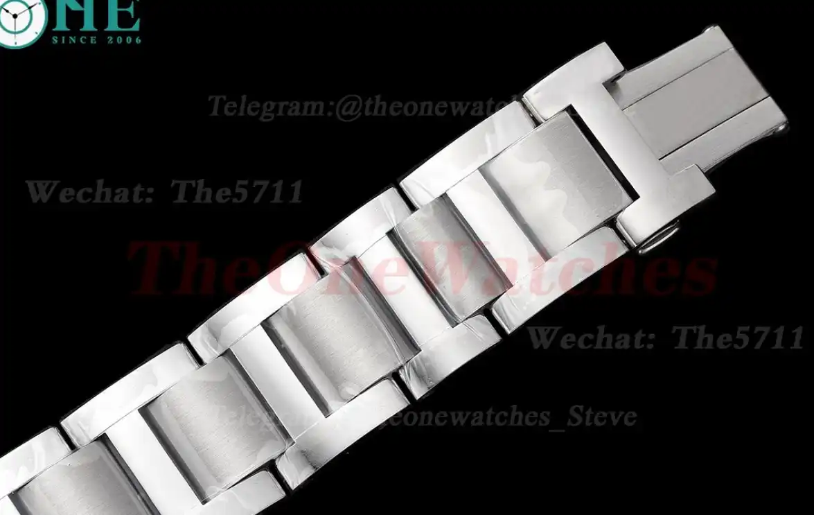 Ballon Bleu De Cartier 2022 42mm SS SS White Dial V6F A2824