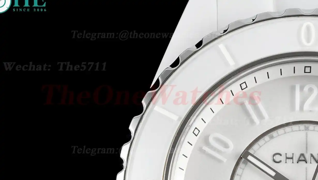 J12 33mm White Ceramic Cer White Dial HTF Quartz