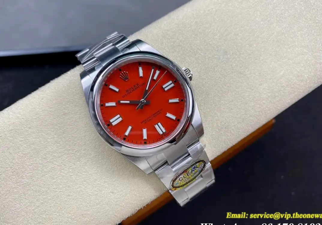 Oyster Perpetual 124300 41mm SS SS Red Stk Clean VR3230