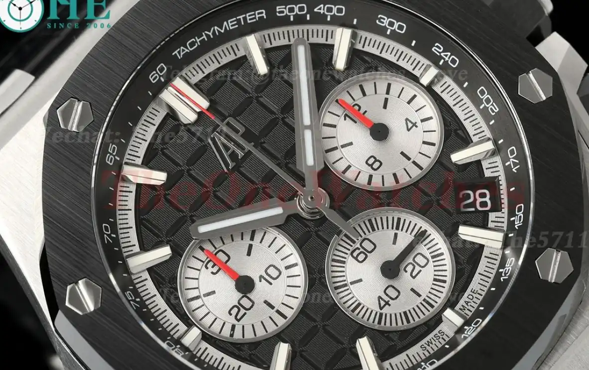 Royal Oak Offshore 26420 43mm SS LE Black Wht APPF A4401