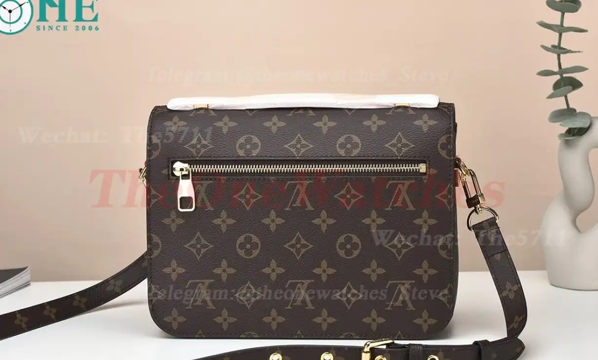 Louis Vuitton - Pochette Métis M44875