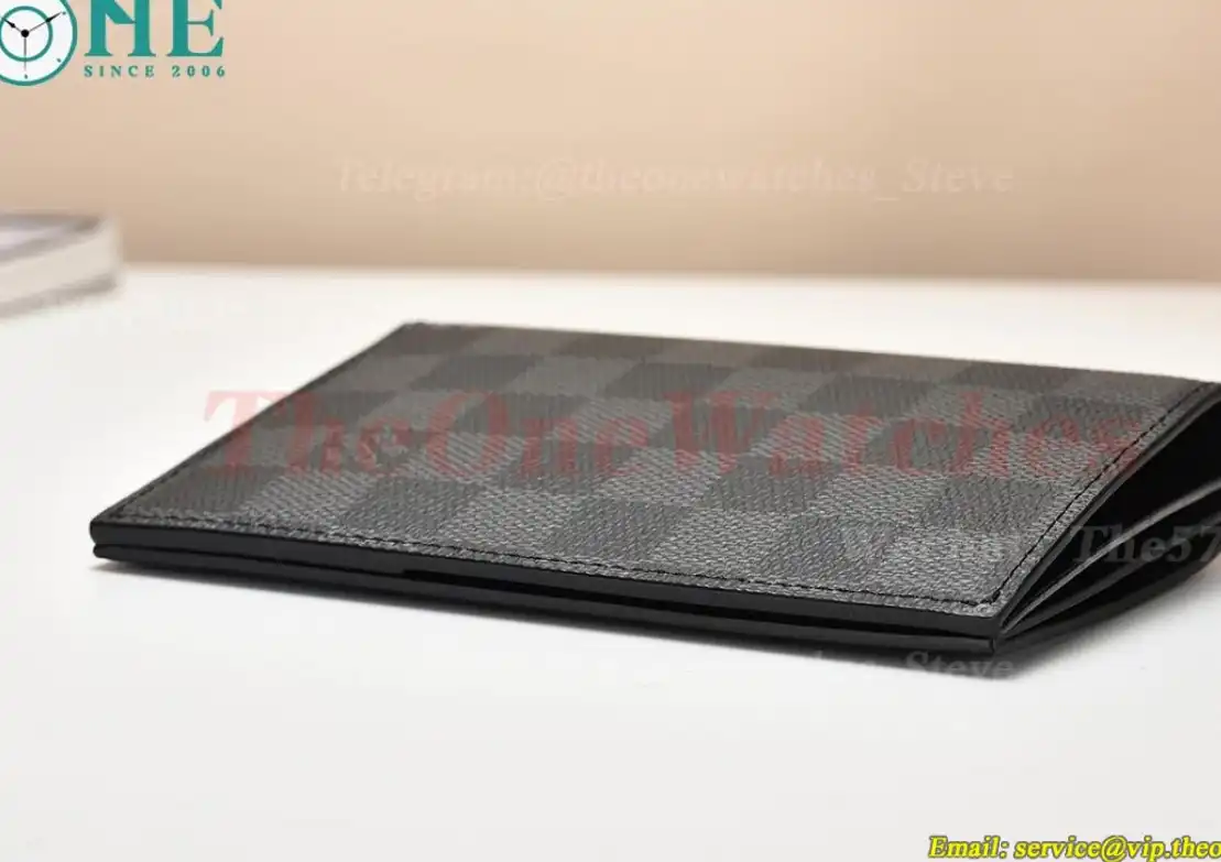 Louis Vuitton - Passport Cover N64411