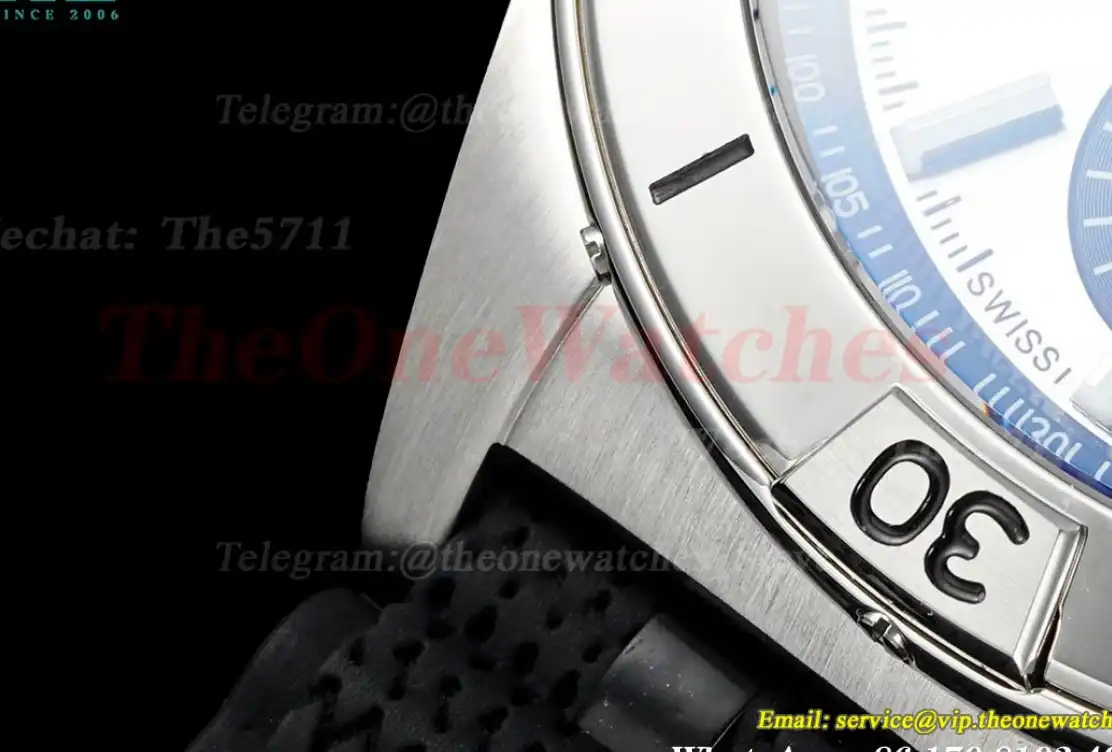 Chronomat B01 42MM Silver Dial on Rouleaux Rubber Strap TF A7750