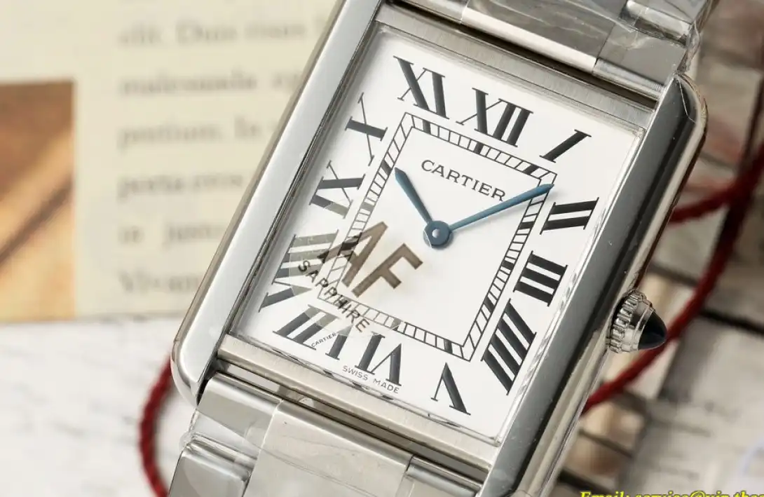 Cartier - Tank Solo 27.4mm SS SS White Dial AF Quartz