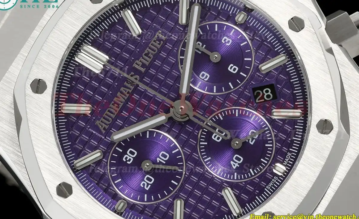 Royal Oak Chrono 26240BC 41mm SS SS Purple Stk BF A7750