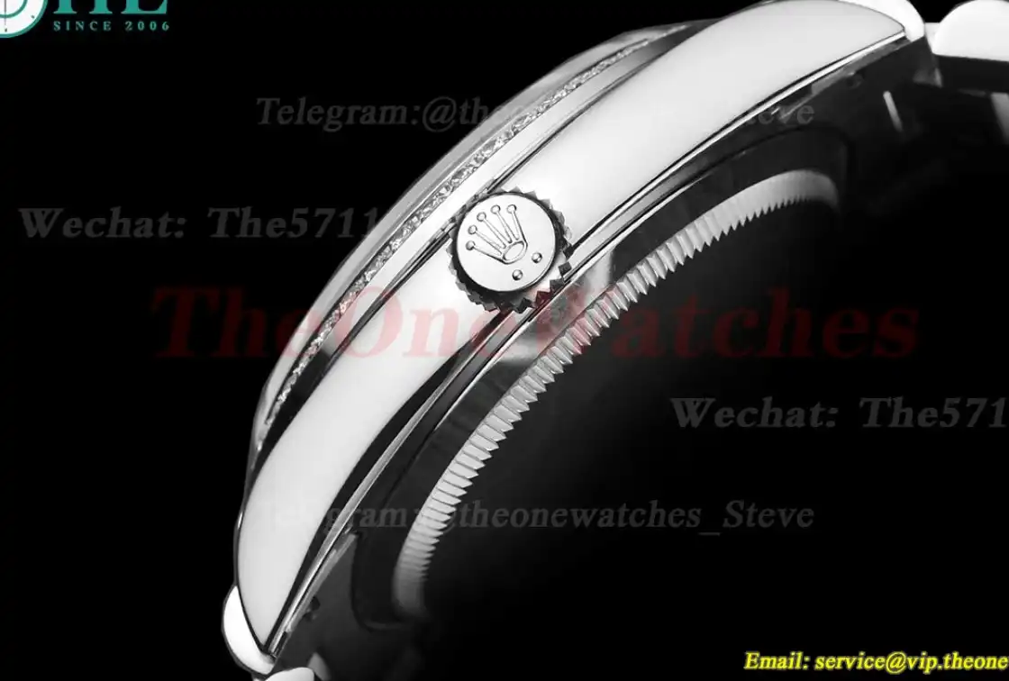 DayDate 36mm SS SS Dia Pres Meteorite Dial RAF A2836