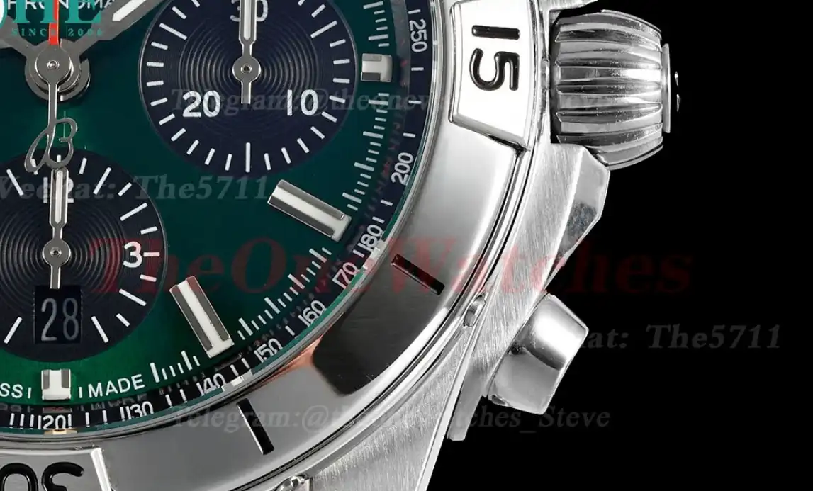 Chronomat B01 42MM SS SS Green Stk TF A7750