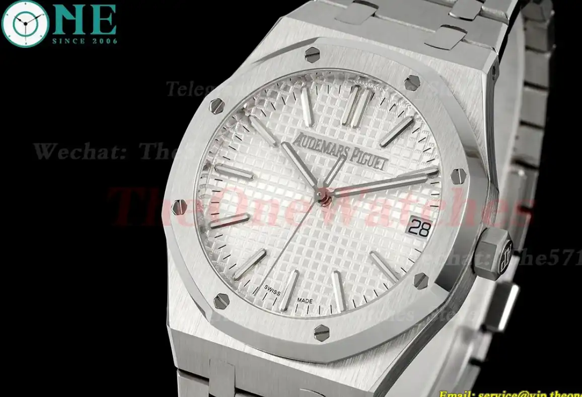 Royal Oak 41mm 15510 SS SS White Stk IPF A4302 Super Clone