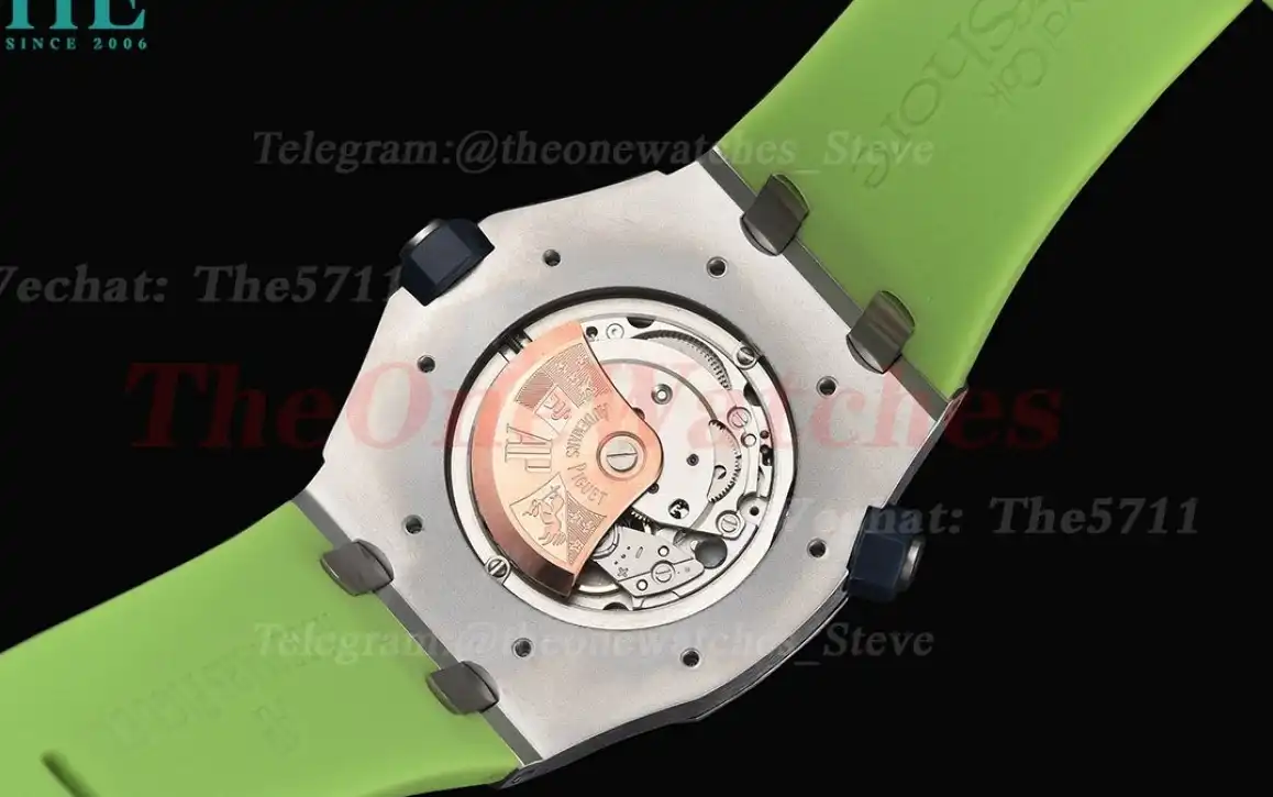 Royal Oak Offshore Diver 15710 42mm SS RU Green Stk GDF MY8215