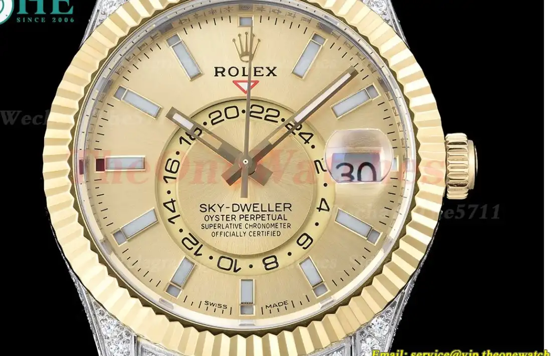 SkyDweller 42mm Diamond Oyster SS YG Gold Stk FNF A9001