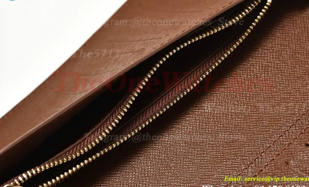 Louis Vuitton - Brazza Wallet Brown M66540