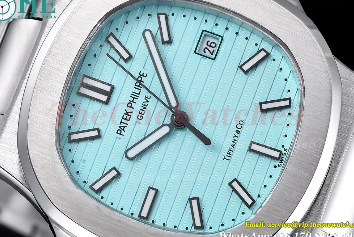 Nautilus 5711 40mm SS SS Tiffany Blue Dial GDF MY8215