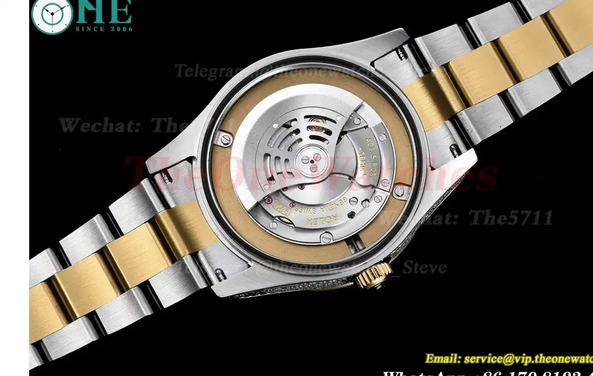 SkyDweller 42mm Diamond Oyster SS YG Gold Stk FNF A9001