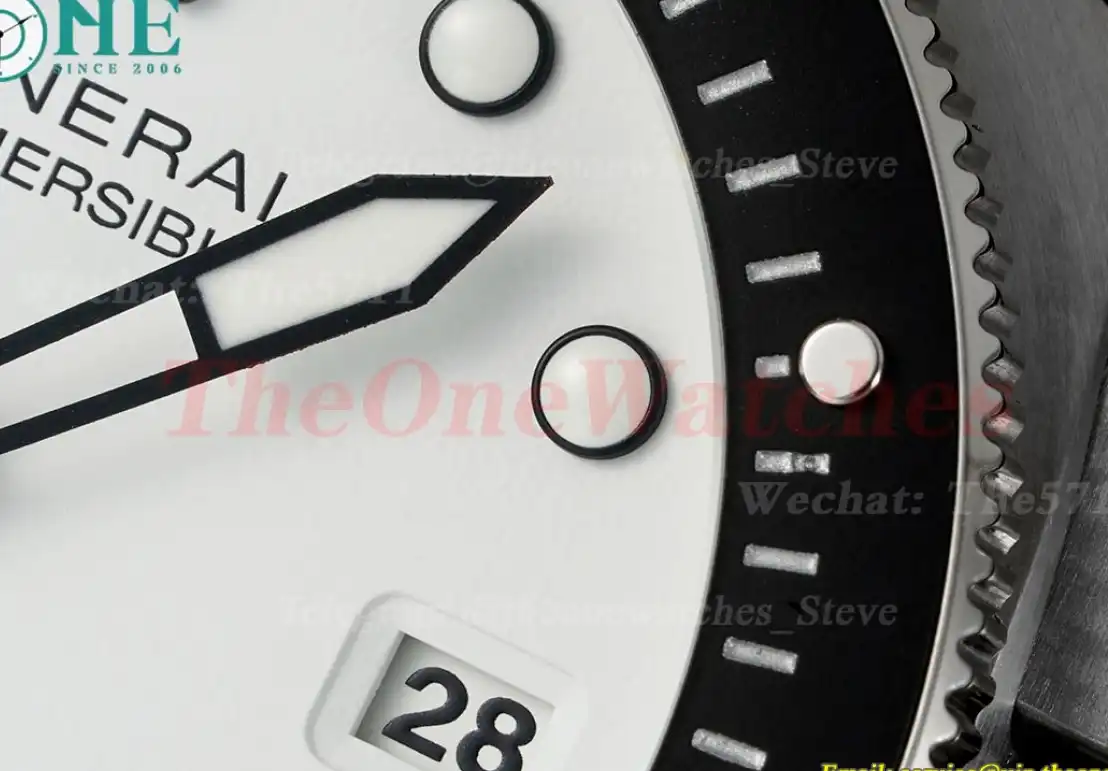 Submersible PAM1579 Luna Rossa 42mm SS RU White Dial VSF P900