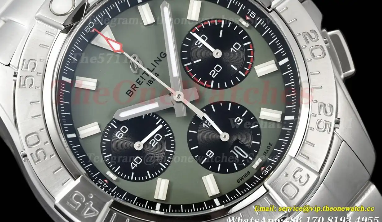 Avenger B01 Chrono 44mm SS SS Green Dial BLSF Cal.01