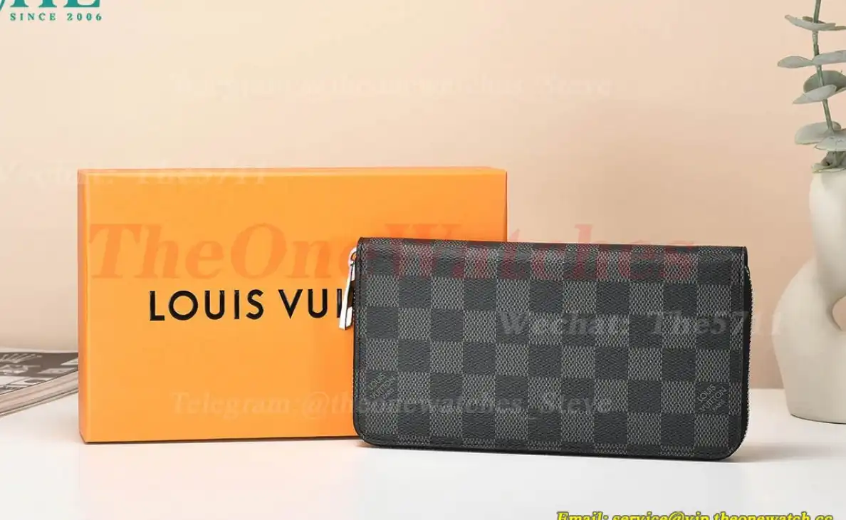 Louis Vuitton - Zippy Wallet Vertical N63095