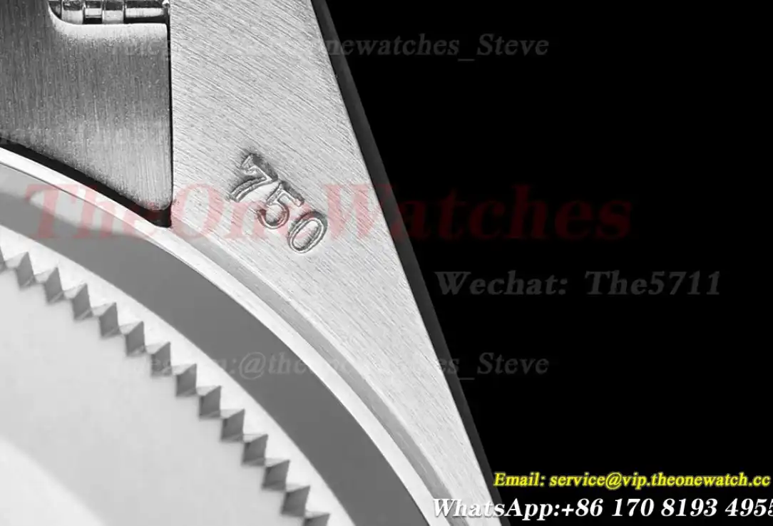 DayDate 36mm SS SS Flt Pres Meteorite Dial RAF A2836