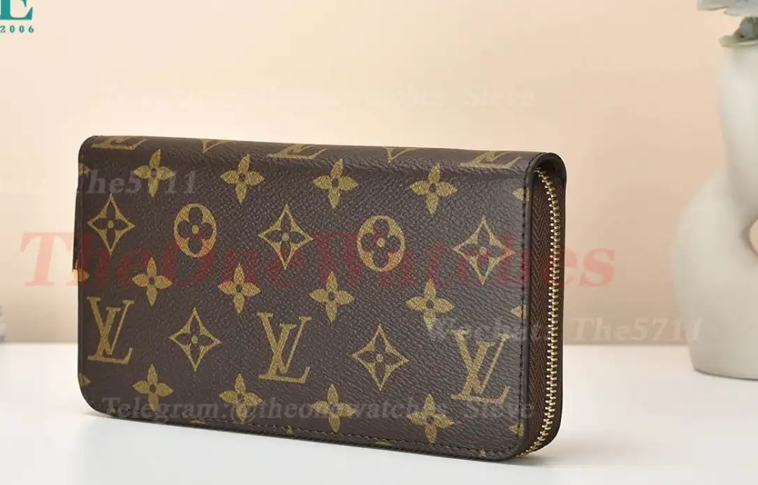 Louis Vuitton - Zippy Wallet M42616