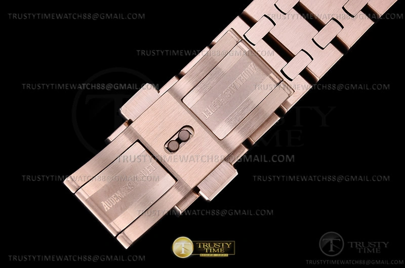 AP ROO Chronograph RG RG RG Num APF A3126 Mod