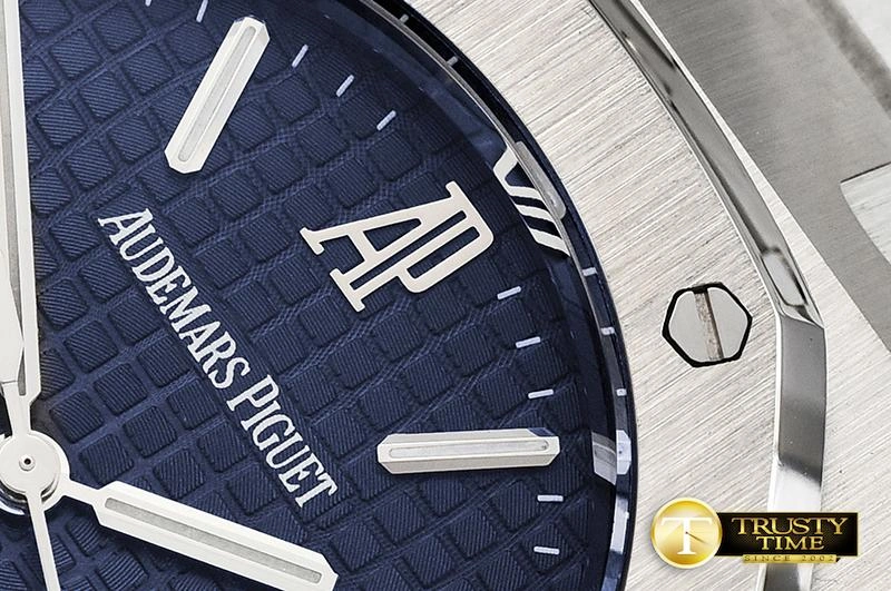 AP0420C – Royal Oak 15300