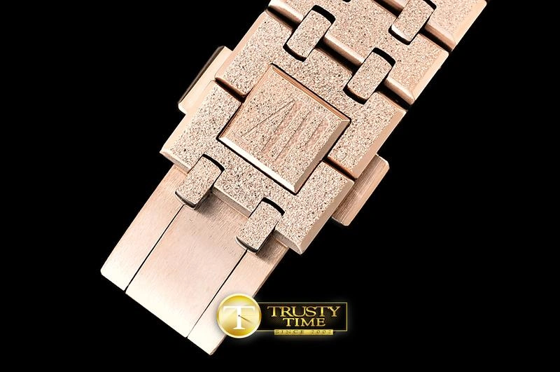 First bag AP0513C – AP Royal Oak 37mm