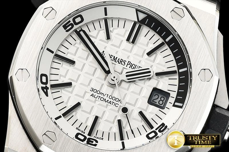 Rep AP0524 – Royal Oak Offshore Diver