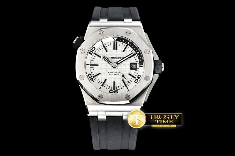 AP0524 – Royal Oak Offshore Diver