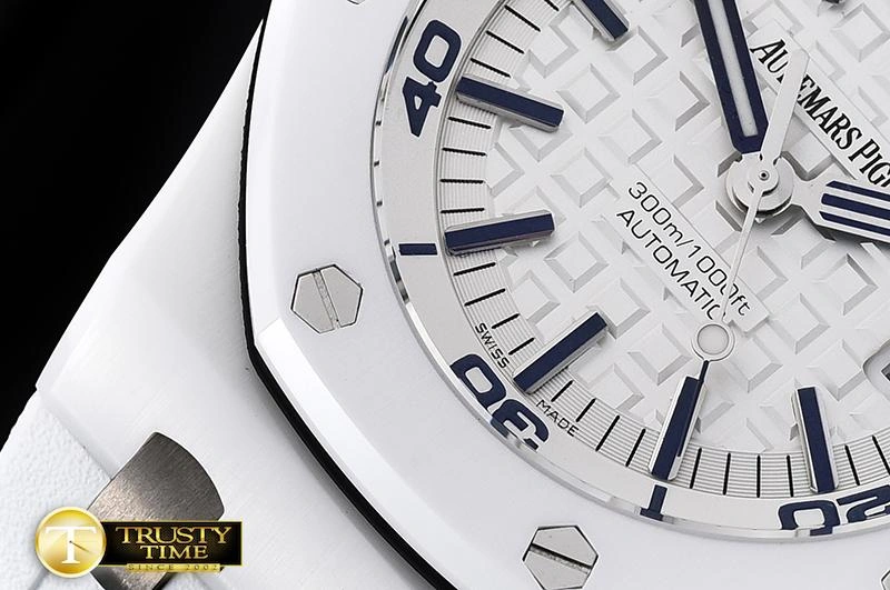 AP0546 – Royal Oak Diver