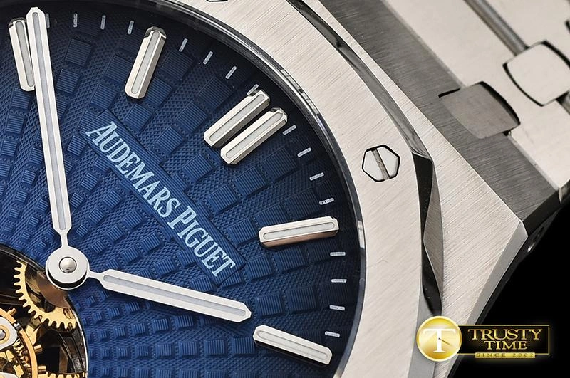 AP0549B – Royal Oak Tourbillon