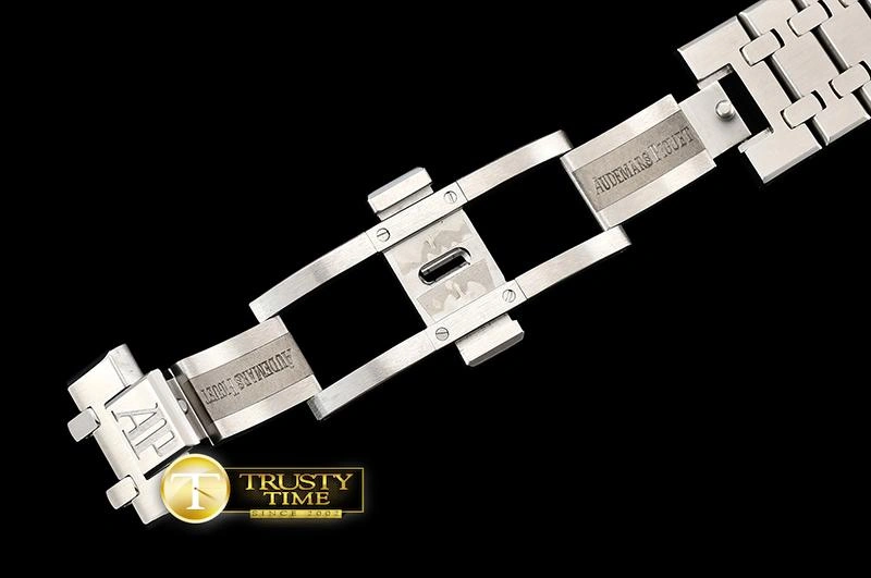 AP0562 – Royal Oak