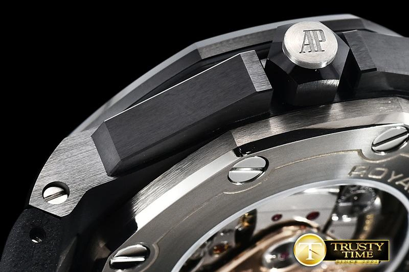 AP0572 -Royal Oak Diver