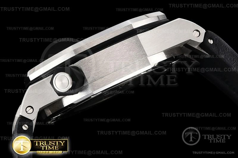 AP0592 – Royal Oak Offshore Diver