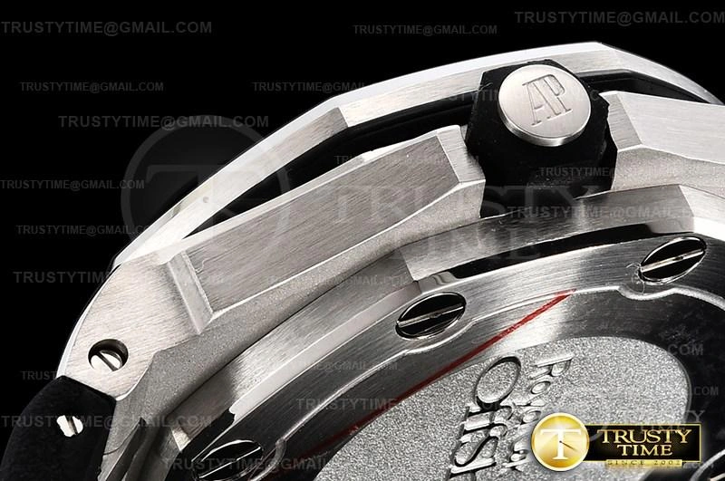 AP0592 – Royal Oak Offshore Diver