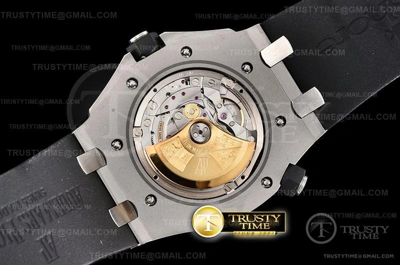 AP0592 – Royal Oak Offshore Diver