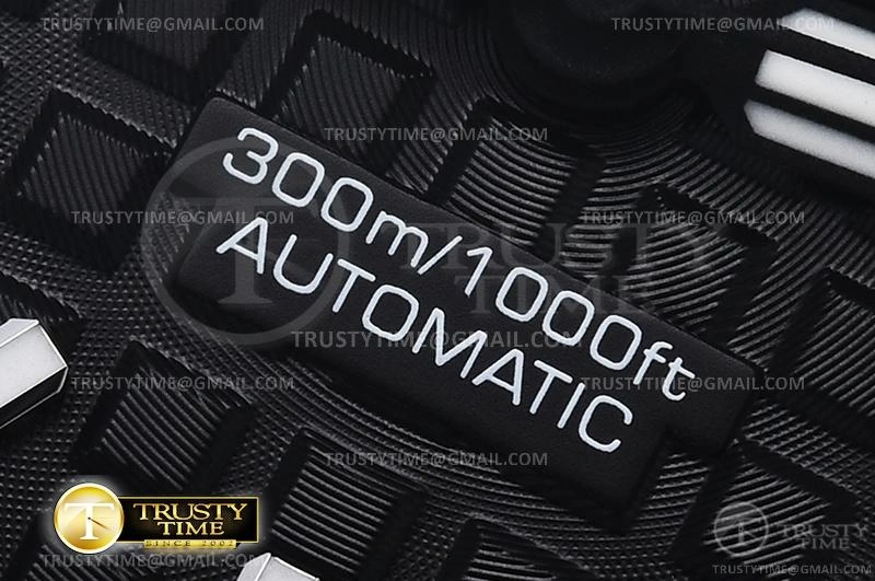 AP0610 – Royal Oak Diver