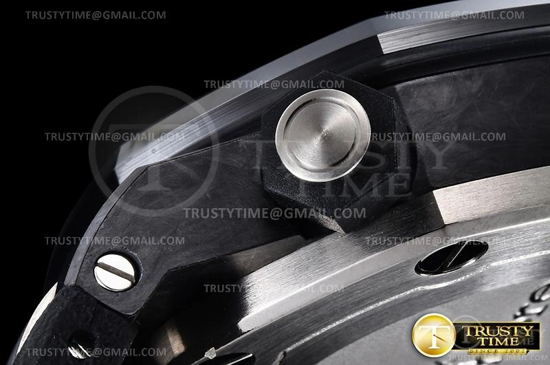 AP0610 – Royal Oak Diver