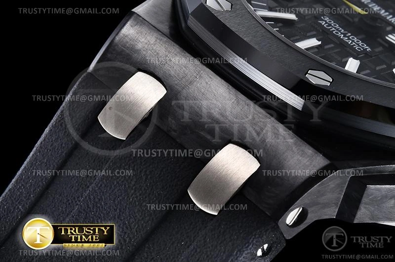 AP0610 – Royal Oak Diver