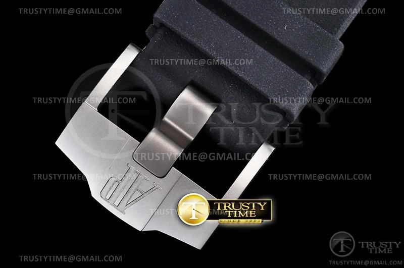 AP0610 – Royal Oak Diver