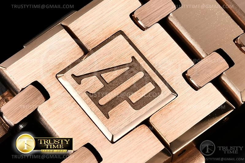 AP0628C – Royal Oak 41mm