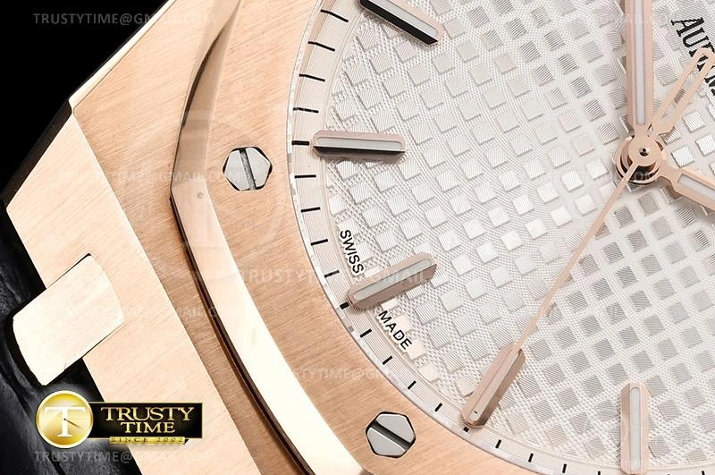 AP0629B – Royal Oak 41mm