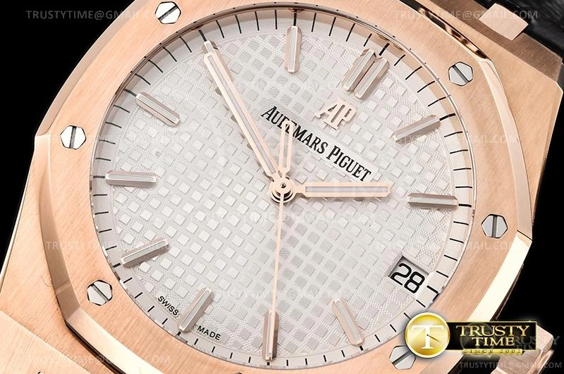 AP0629B – Royal Oak 41mm