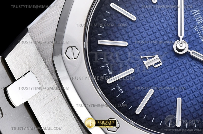 AP0733 – Royal Oak Jumbo 15202IP SS SS S-Blue ZF A2121