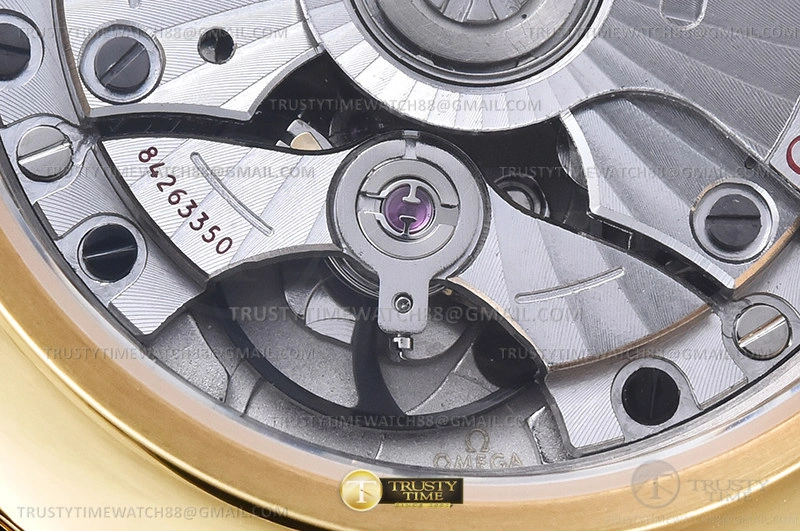 De Ville Prestige Reserve YG LE Grn Rm MKF A8810