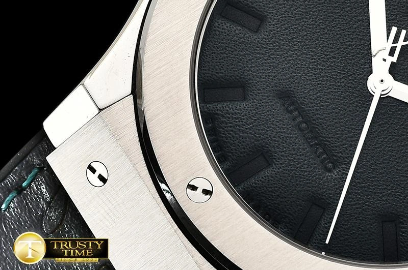 HUB0385B – Classic Fusion Berluti