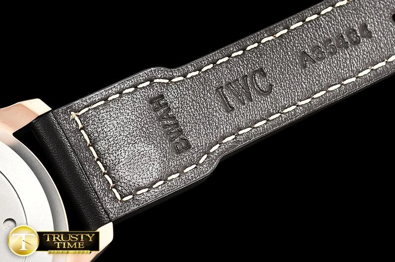 IWC0394B – Big Pilot Heritage